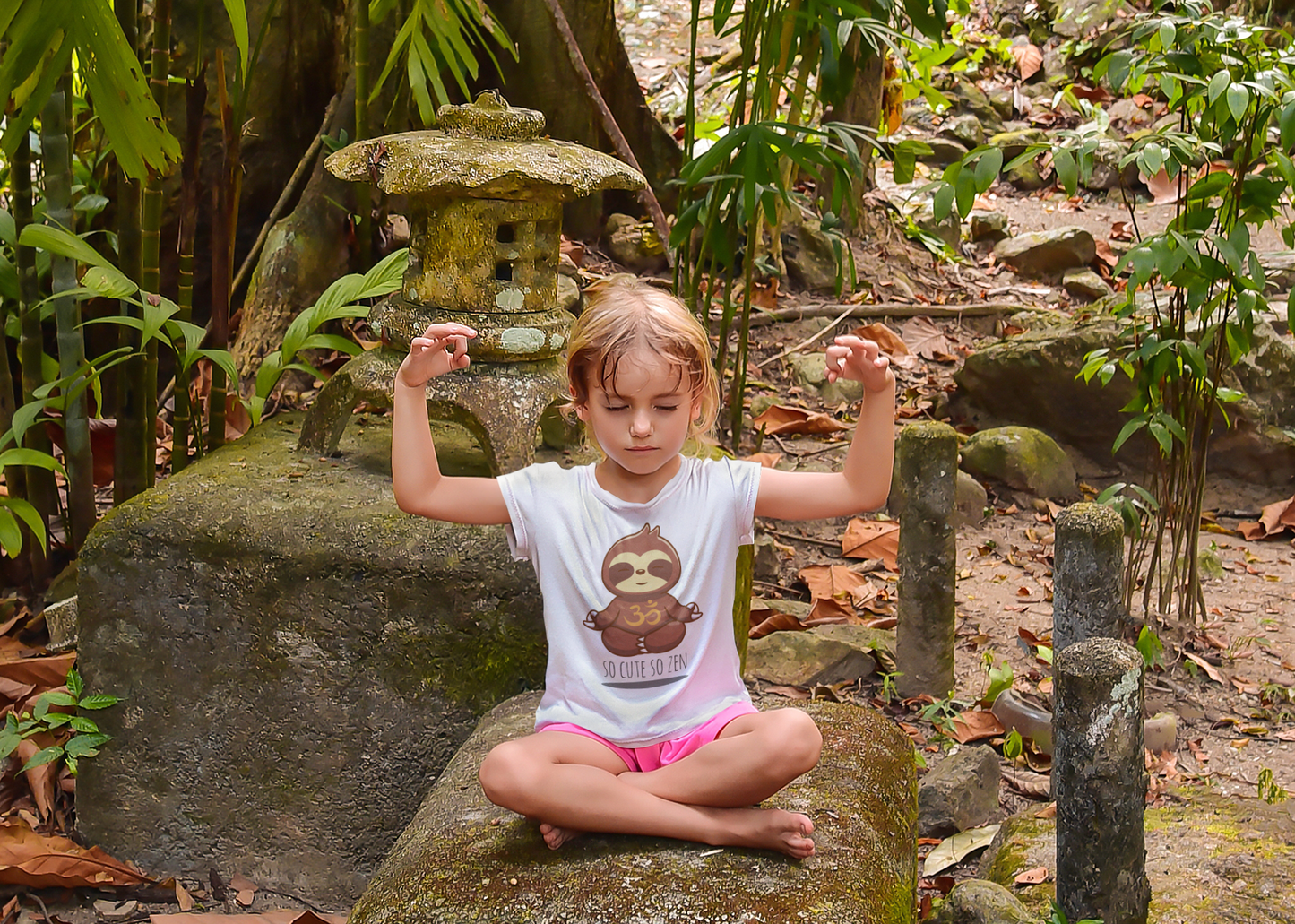 T-shirt Bebé/Criança Meditação "So cute so Zen" 100% Algodão